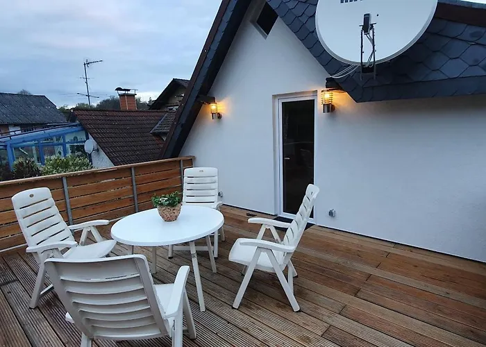 Апартаменты 85 , Rhoen , Ortsmitte , Frisch Saniert , Gaestehaus Mierdel